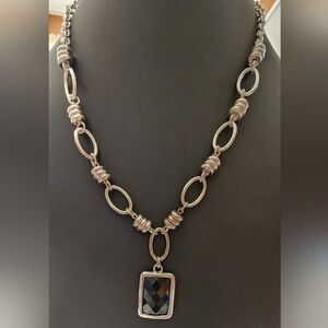 Avon Faceted Rectangular Pendant Necklace & Earrings Gift Set NWT NIB 20”+3”